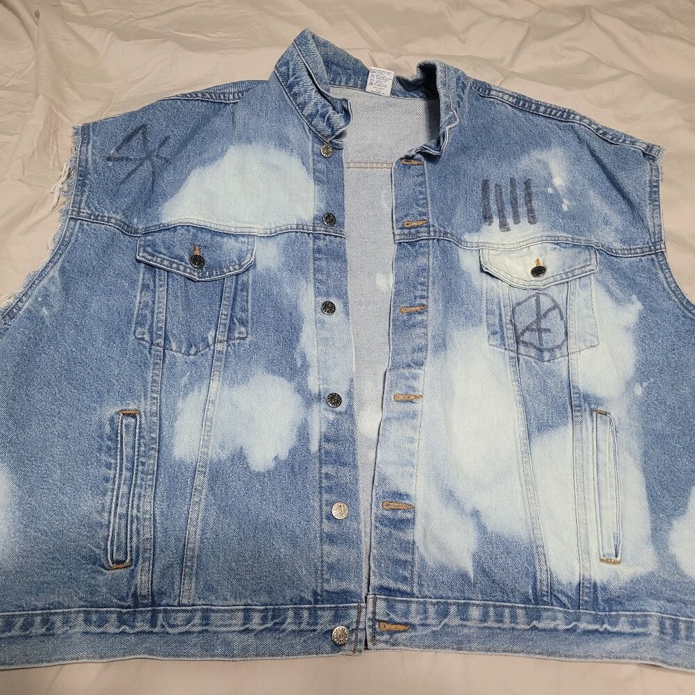 Vintage Tyca Denim Trucker Distressed Acid Wash Vest Punk Style Size 3XL
